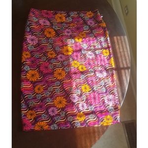 LuLaRoe Cassie pencil skirt